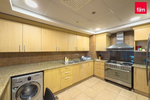 Lägenhet till försäljning i Palm Jumeirah, Dubai, UAE 2 sovrum, 183.5 kvm Nr. 655880 - fotografi 21