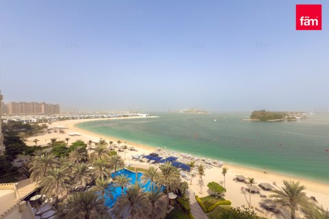 Lägenhet till försäljning i Palm Jumeirah, Dubai, UAE 2 sovrum, 183.5 kvm Nr. 655880 - fotografi 1