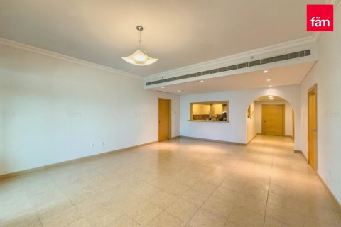 Lägenhet till försäljning i Palm Jumeirah, Dubai, UAE 2 sovrum, 183.5 kvm Nr. 655880 - fotografi 4