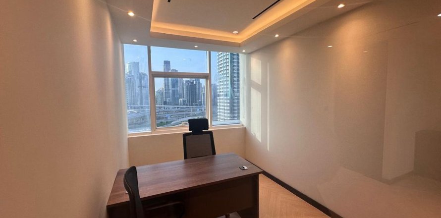 Kontor asukohaga Dubai, AÜE: 79.3 m² Nr 655877