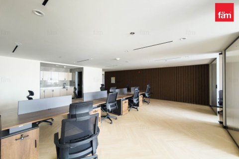 Üürile anda kontor asukohaga Dubai, AÜE: 79.3 m² Nr 655877 - pilt 17