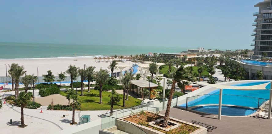 Appartement à Ras Al Khaimah, EAU: 2 chambres, 140 m2 № 734638