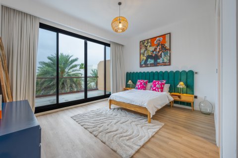 Shtëpi në qytet në Jumeirah Islands, Dubai, Emiratet e Bashkuara Arabe 5 dhoma gjumi, 312 m2. № 700161 - Foto 12