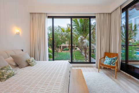 Shtëpi në qytet në Jumeirah Islands, Dubai, Emiratet e Bashkuara Arabe 5 dhoma gjumi, 312 m2. № 700161 - Foto 21