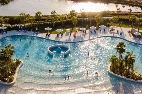 Appartement te koop in Dubai, VAE 2 slaapkamers, 124.9 vr.m., nr 652350 - foto 10