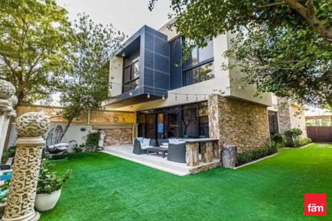 Villa para arrendamento em Dubai, EAU 3 quartos, 260.1 m2 № 652351 - foto 18