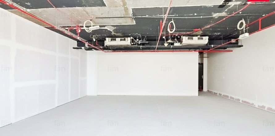 Kontor asukohaga Dubai, AÜE: 117.8 m² Nr 652353