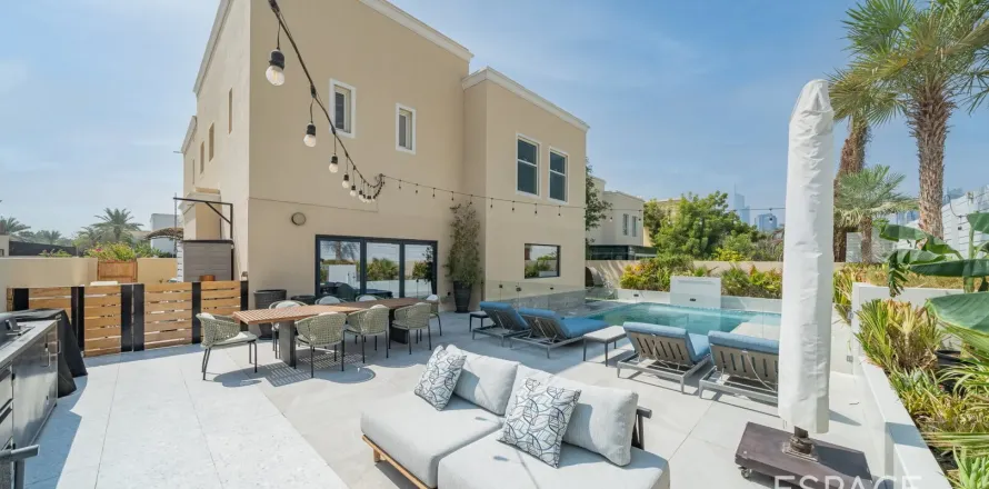 Villa in Meadows, Dubai, VAE: 4 Schlafzimmer, 344 m2 Nr. 661135