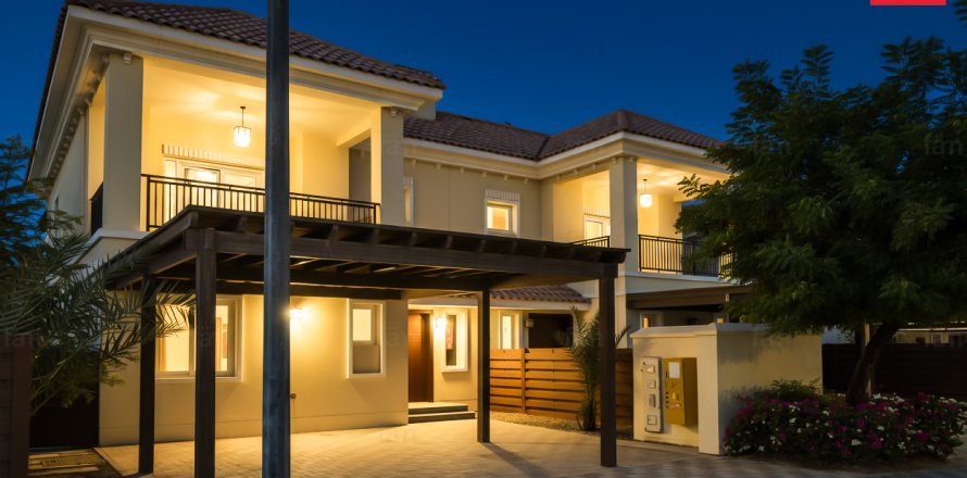 Dubai, BAE’de вилла 4 yatak odası, 384.2 m&sup2; No 668919