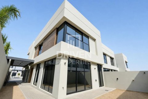 טאונהאוס ב Dubai Land, Dubai, איחוד האמירויות 3 חדרי שינה, 283.91 מ