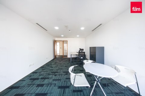 Office til salg i Business Bay, Dubai, UAE 864.5 kvm № 686275 - foto 18