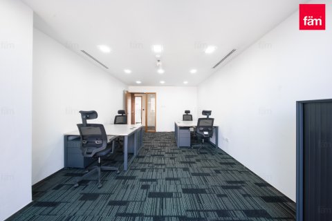 Office til salg i Business Bay, Dubai, UAE 864.5 kvm № 686275 - foto 11