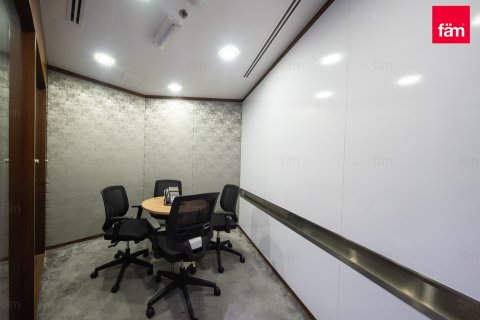 Office til salg i Business Bay, Dubai, UAE 864.5 kvm № 686275 - foto 19