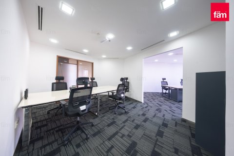 Office til salg i Business Bay, Dubai, UAE 864.5 kvm № 686275 - foto 9