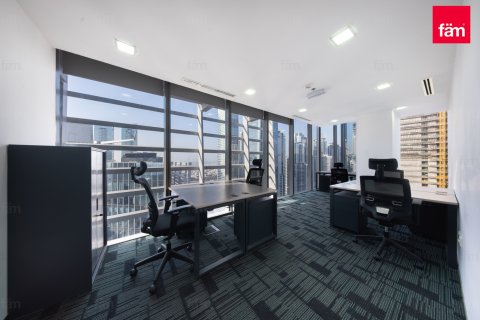 Office til salg i Business Bay, Dubai, UAE 864.5 kvm № 686275 - foto 22