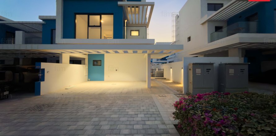 Kamienica w Dubai, ZEA 5 sypialnie, 219.6 mkw. nr 686277