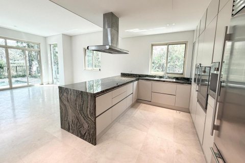 Vilë në Jumeirah Islands, Dubai, Emiratet e Bashkuara Arabe 4 dhoma gjumi, 530 m2. № 613061 - Foto 14