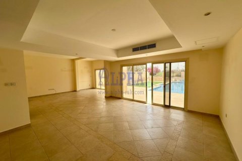 Kamienica do wynajęcia w Al Hamra Village, Ras Al Khaimah, ZEA 3 sypialnie, 274.1 mkw., nr 706126 - zdjęcie 2