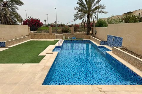 Városi lakóépület itt: Al Hamra Village, Ras Al Khaimah, EAE, 3 hálószoba, 274.1 m², azonosító: 706126