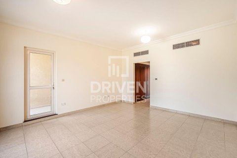Villa te huur in Dubai Sports City, Dubai, VAE 5 slaapkamers, 541.9 vr.m., nr 746977 - foto 14