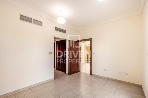 Villa te huur in Dubai Sports City, Dubai, VAE 5 slaapkamers, 541.9 vr.m., nr 746977 - foto 12