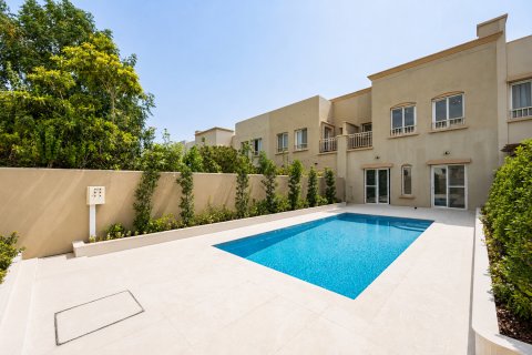 Huvila The Springs, Dubai, Arabiemiraatit 2 makuuhuonetta, 152.97 m2 № 764426 - kuva 1