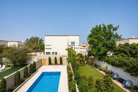Huvila The Springs, Dubai, Arabiemiraatit 2 makuuhuonetta, 152.97 m2 № 764426 - kuva 13