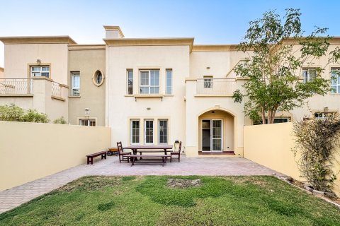Villa in The Springs, Dubai, UAE 3 bedrooms, 219.42 sq.m. № 764424 - photo 1