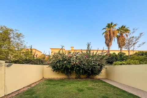 Villa in The Springs, Dubai, UAE 3 bedrooms, 219.42 sq.m. № 764424 - photo 6