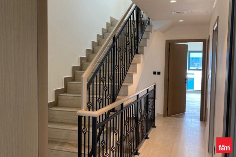 Rijtjeshuis te huur in Dubai, VAE 5 slaapkamers, 215.1 vr.m., nr 679958 - foto 11