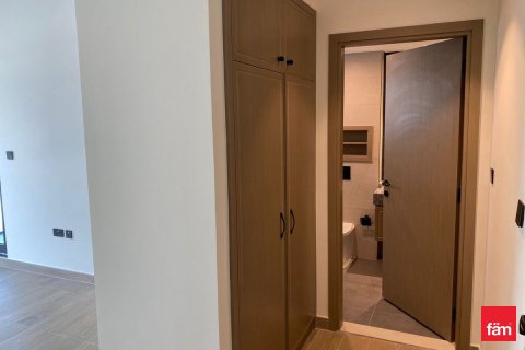 Rijtjeshuis te huur in Dubai, VAE 5 slaapkamers, 215.1 vr.m., nr 679958 - foto 10