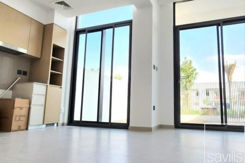 Townhouse in Arabian Ranches 3, Dubai, UAE 3 bedrooms, 134 sq.m. № 635330 - photo 3