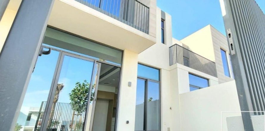 Townhouse in Arabian Ranches 3, Dubai, UAE 3 bedrooms, 134 sq.m. № 635330