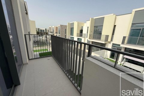 Townhouse in Arabian Ranches 3, Dubai, UAE 3 bedrooms, 129 sq.m. № 635328 - photo 16