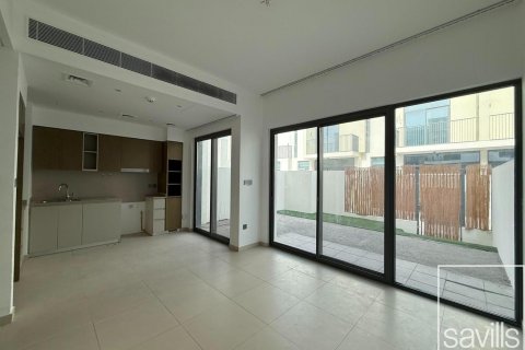 Townhouse in Arabian Ranches 3, Dubai, UAE 3 bedrooms, 129 sq.m. № 635328 - photo 4