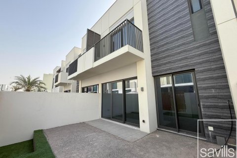 Townhouse in Arabian Ranches 3, Dubai, UAE 3 bedrooms, 129 sq.m. № 635328 - photo 10