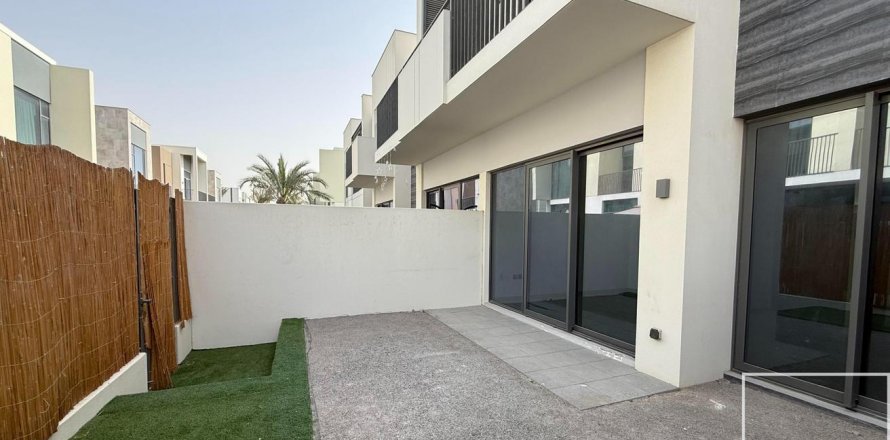 Townhouse in Arabian Ranches 3, Dubai, UAE 3 bedrooms, 129 sq.m. № 635328