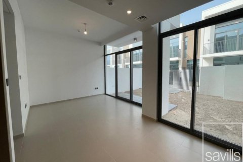Townhouse in Arabian Ranches 3, Dubai, UAE 3 bedrooms, 129 sq.m. № 635328 - photo 8