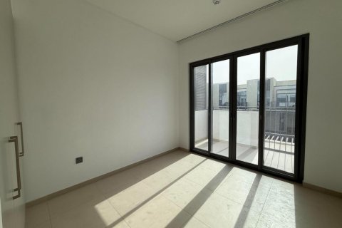 Townhouse in Arabian Ranches 3, Dubai, UAE 3 bedrooms, 129 sq.m. № 635328 - photo 19