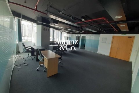 Business Bay、Dubai、UAE にあるオフィス販売中 169 m2、No704175 - 写真 3