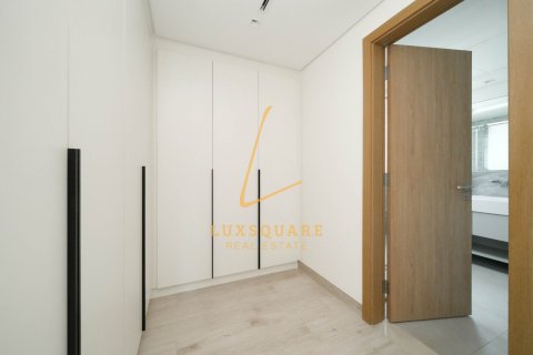 Al Furjan, Dubai, UAE의 임대용 빌라 침실 4개, 548제곱미터 번호 704172 - 사진 13