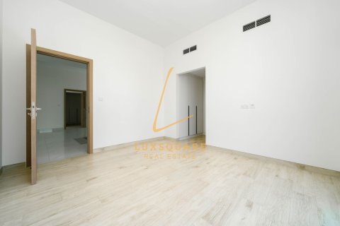 Al Furjan, Dubai, UAE의 임대용 빌라 침실 4개, 548제곱미터 번호 704172 - 사진 20