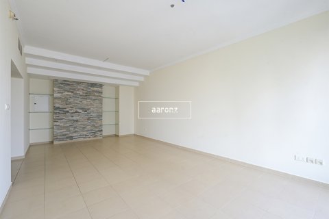 Apartemen di Jumeirah Lake Towers, Dubai, UEA 2 kamar tidur, 184.3 m2 nomor 644711 - foto 3