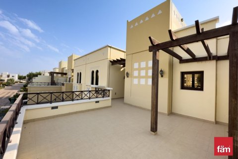 Rijtjeshuis in Dubai, VAE 4 slaapkamers, 380.6 vr.m. nr 717908