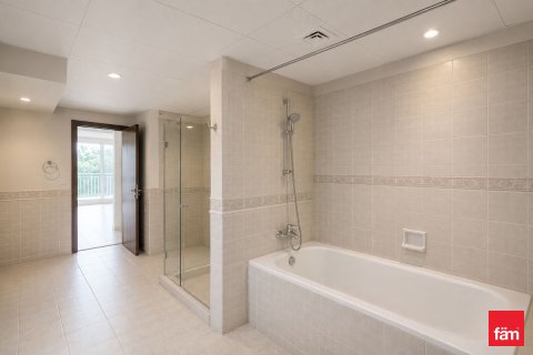 Villa à louer à Jumeirah Islands, Dubai, EAU 4 chambres, 989.1 m2 № 717912 - photo 14