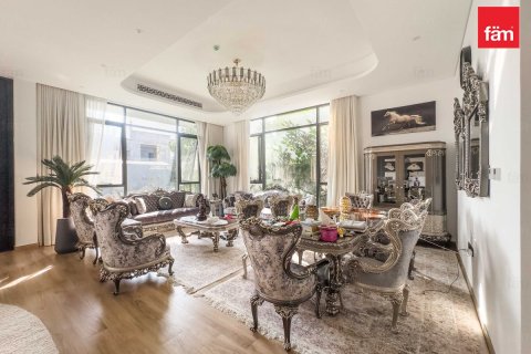 Villa à Dubai, EAU: 5 chambres, 465.1 m2 № 661637