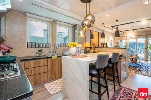 Villa til leje i Jumeirah Park, Dubai, UAE 3 soveværelser, 679.9 kvm № 661636 - foto 7