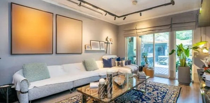 Villa i Jumeirah Park, Dubai, UAE 3 soveværelser, 679.9 kvm № 661636