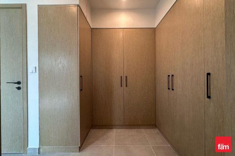 Villetta a schiera in vendita a Dubai, EAU 4 camere da letto, 243.6 mq. № 641605 - foto 6