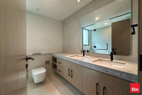 Villetta a schiera in vendita a Dubai, EAU 4 camere da letto, 243.6 mq. № 641605 - foto 13